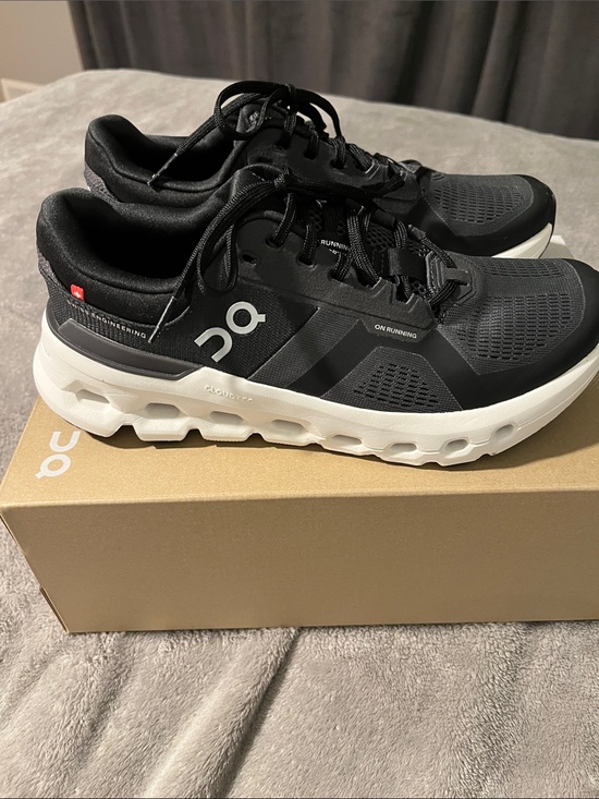 On Running Shoes - On Women’s Cloudrunner 2 Running Sneakers Sz 8